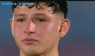 El ex-River que quiso tener una actitud fair play y terminó llorando por culpa de sus compañeros
