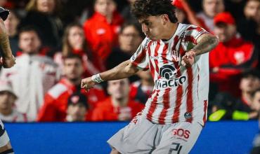 Instituto venció a Riestra y quedó a un paso de asegurarse el primer puesto en la Zona A