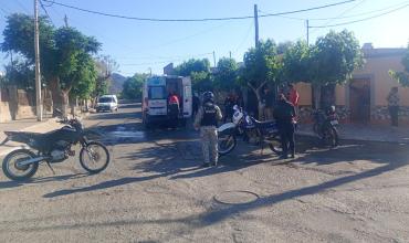 Una Peugeot Partner chocó a un motociclista de 23 años y se dio a la fuga en Chilecito