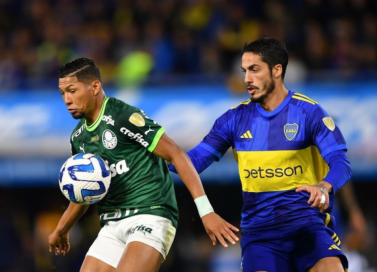 Boca viajó a Brasil sin equipo confirmado para enfrentar a Palmeiras