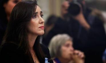 Victoria Villarruel fue abucheada cuando salía de la iglesia de Flores donde se celebró la misa por el papa Francisco