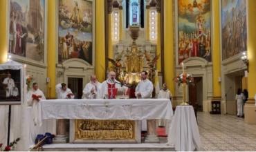“El Papa de una Iglesia para todos, todos, todos”, pronunció en su Homilía Monseñor Braida