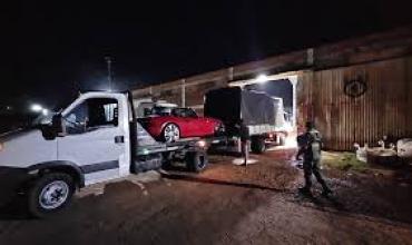 Corrientes: secuestraron un auto BMW valuado en casi $100 millones dentro de un camión de mudanza