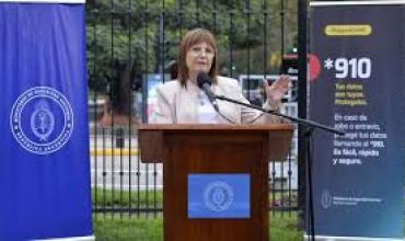 Patricia Bullrich presentó la Línea *910 para bloquear celulares robados en todo el país