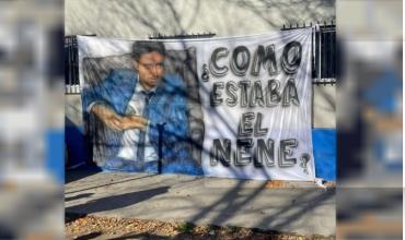 La irónica bandera que apareció en las inmediaciones de la cancha de San Lorenzo