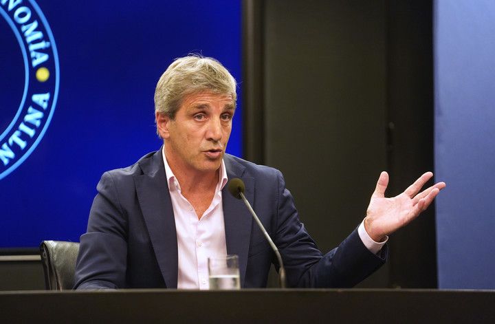 Cuál fue el mensaje que el FMI le envió a Caputo tras anunciar las medidas