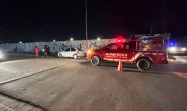 Una joven resultó con lesiones leves tras chocar su moto contra un automóvil