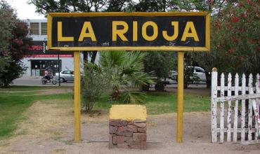 Robó un celular durante una cita acordada por redes sociales y escapó