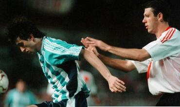 ¿Son "hijos" de Racing? El historial en Copas que ilusiona a la Academia y preocupa a River