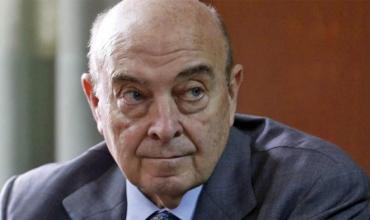 La dura crítica de Domingo Cavallo a Luis Caputo: “Hay improvisaciones del equipo económico”
