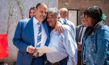 La Provincia ajudicó viviendas para 19 familias de Salinas de Bustos