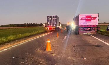 Camionero riojano involucrado en choque múltiple en la autopista Rosario-Buenos Aires