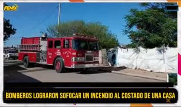 Bomberos sofocaron un incendio de pastizales en el barrio La Hermita