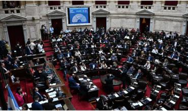 Diputados: la oposición aprobó la ley que restringe el uso de los DNU