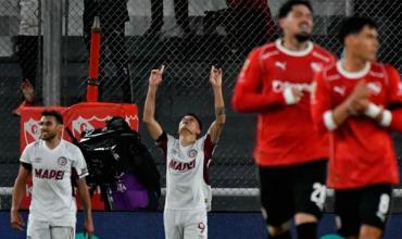 Lanús festejó en Avellaneda ante un Independiente que se hunde y es líder del Grupo B del Clausura