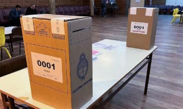 Federales se impuso por una mínima diferencia en Chilecito y la Libertad Avanza celebró en las calles